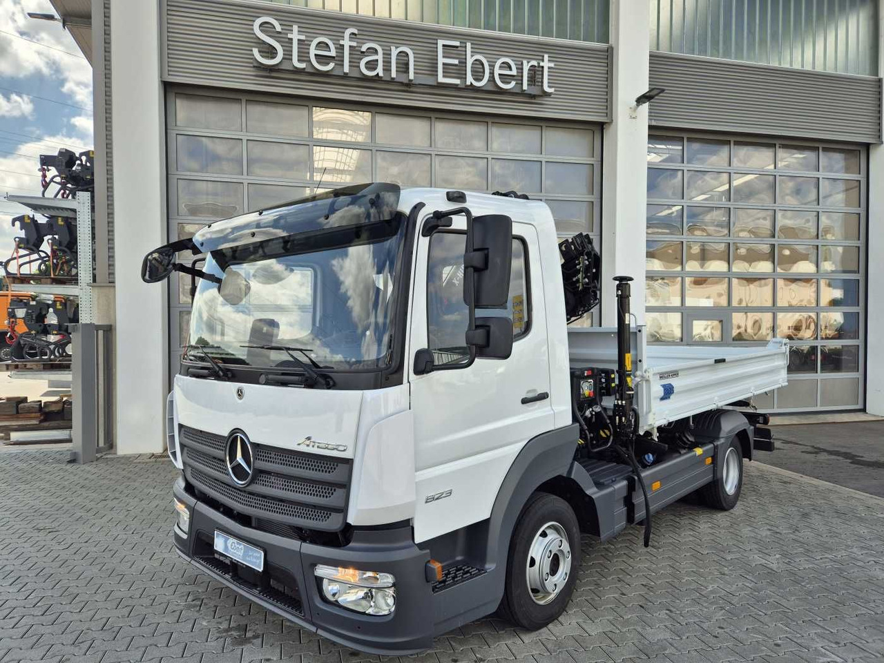 Mercedes-Benz Atego 823 KK Kipper+Kran+Funk+Greifersteuerung - Carrinha basculante: foto 2 Mercedes-Benz Atego 823 KK Kipper+Kran+Funk+Greifersteuerung - Carrinha basculante: foto 2