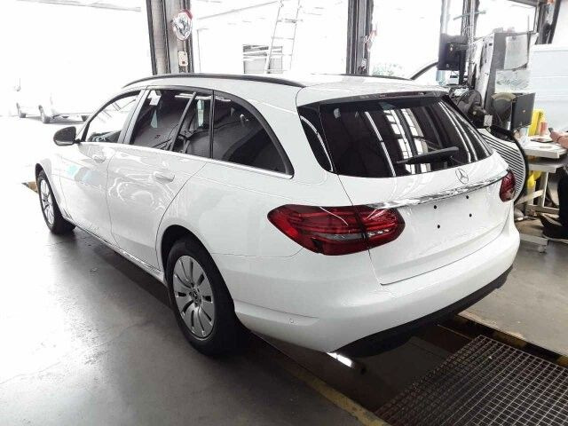 Mercedes-Benz C 180d T LED+RKamera+SHZ+DAB - Carrinha: foto 4 Mercedes-Benz C 180d T LED+RKamera+SHZ+DAB - Carrinha: foto 4