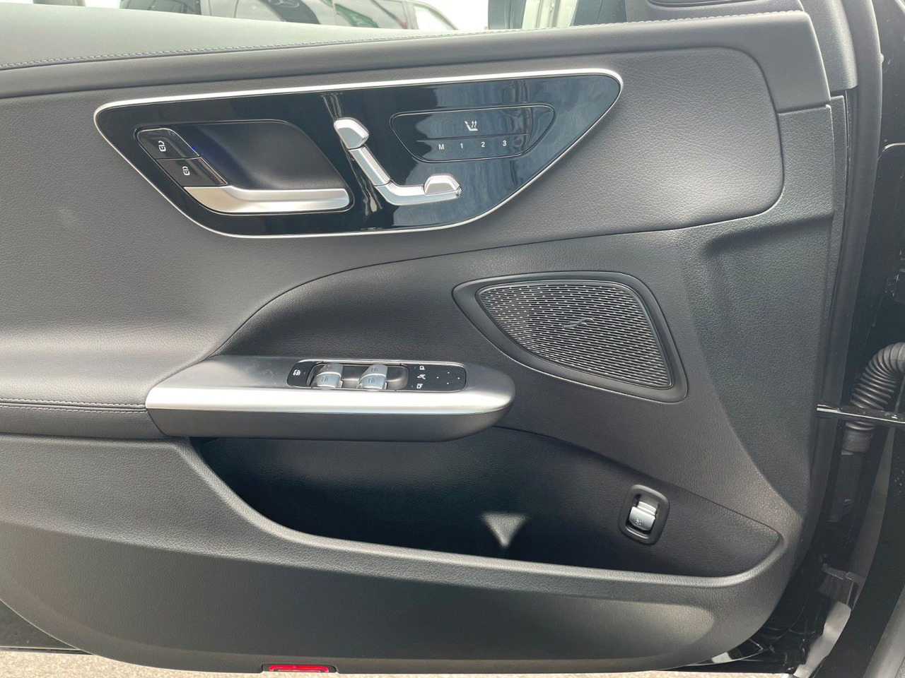 Carrinha Mercedes-Benz C 200 d T AMG+Night+360°+Digital+Memory+Keyless: foto 11
