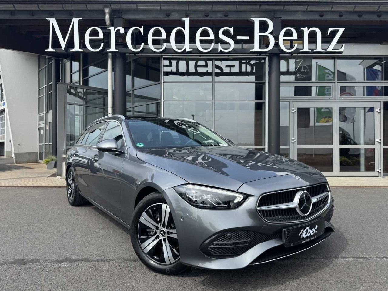 Mercedes-Benz C 220 d T 4M Pano+AHK+Distr+STDH+360+HUD - Automóvel: foto 1 Mercedes-Benz C 220 d T 4M Pano+AHK+Distr+STDH+360+HUD - Automóvel: foto 1