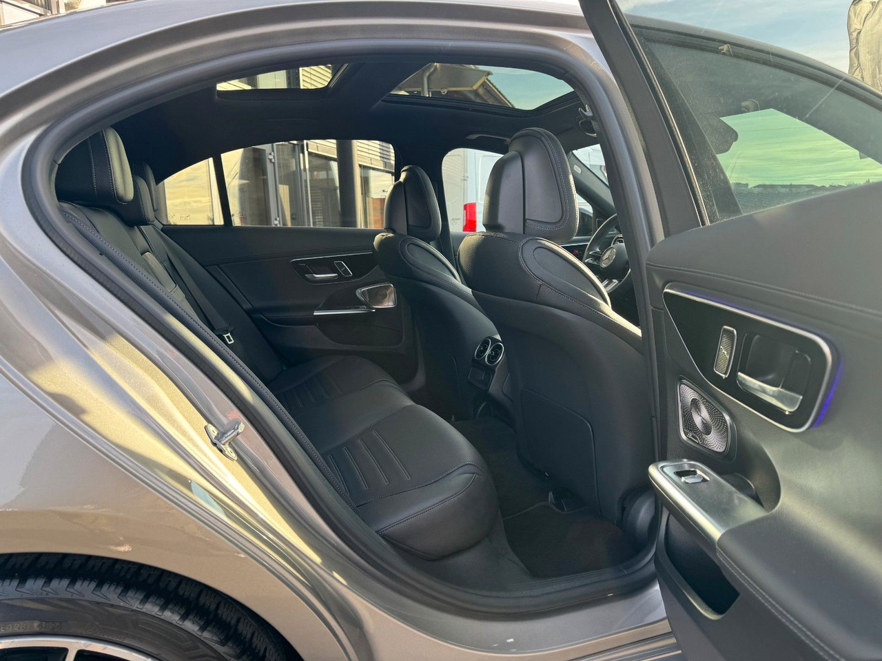 Sedan Mercedes-Benz C 300 AMG+Pano+Burmester+360+Digital+Memory: foto 7 Sedan Mercedes-Benz C 300 AMG+Pano+Burmester+360+Digital+Memory: foto 7