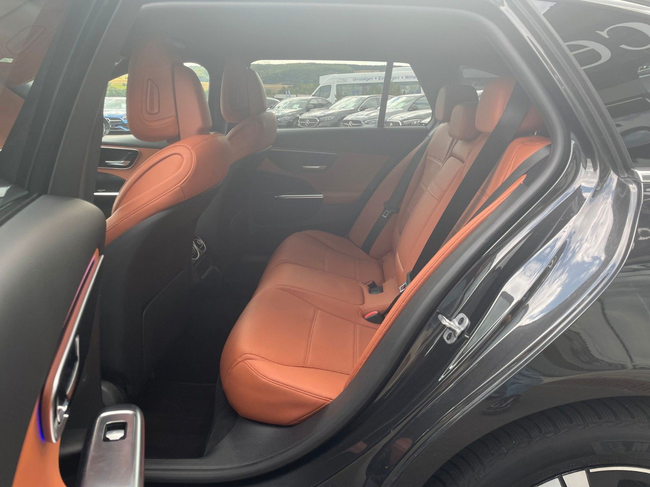 Mercedes-Benz C 300 e T AVANTGARDE R-Kamera+TOTW+Carplay - Carrinha: foto 2 Mercedes-Benz C 300 e T AVANTGARDE R-Kamera+TOTW+Carplay - Carrinha: foto 2