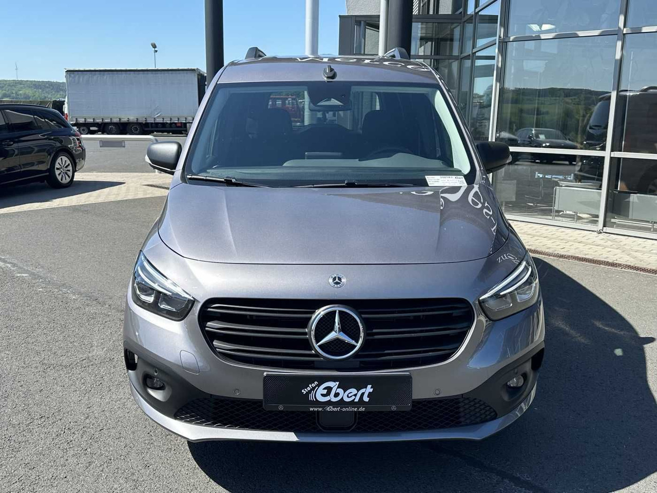 Mercedes-Benz Citan 112 CDI Tourer Kamera MBUX LED Tempomat - Automóvel: foto 2 Mercedes-Benz Citan 112 CDI Tourer Kamera MBUX LED Tempomat - Automóvel: foto 2