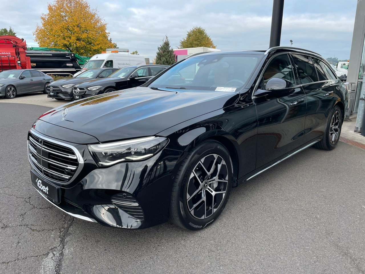 Mercedes-Benz E 220 d T Exclusive Nappa+AHK+360°+Burm+Sitzklim - Carrinha: foto 3 Mercedes-Benz E 220 d T Exclusive Nappa+AHK+360°+Burm+Sitzklim - Carrinha: foto 3