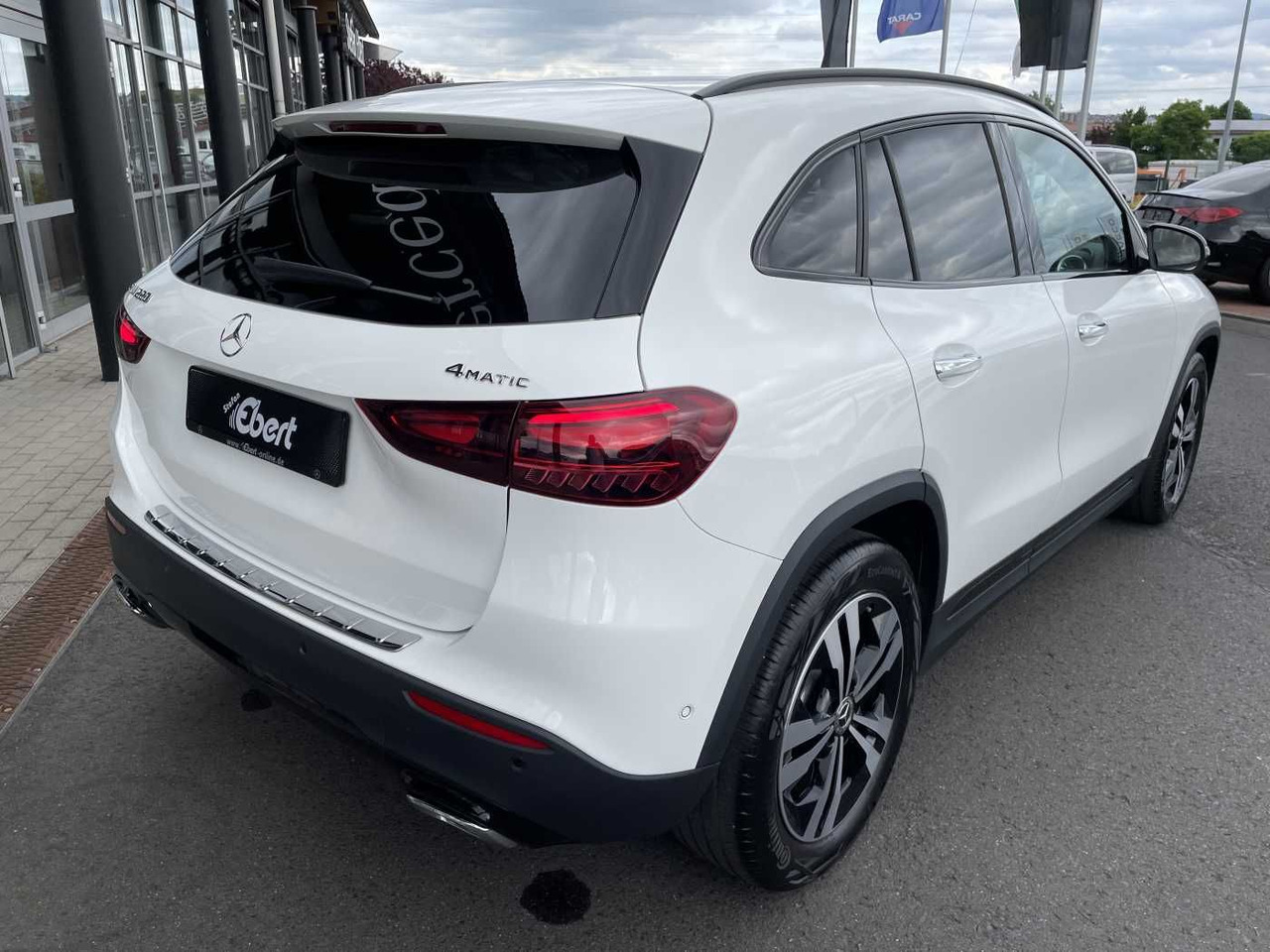 Mercedes-Benz GLA 220 4M 8G Progressive R-Kamera +Distr+Ambien - SUV: foto 4 Mercedes-Benz GLA 220 4M 8G Progressive R-Kamera +Distr+Ambien - SUV: foto 4