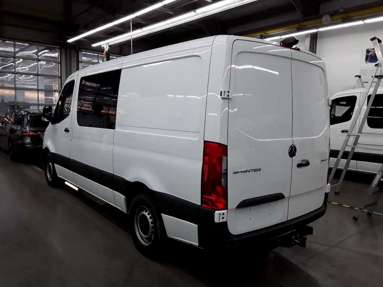 Mercedes-Benz Sprinter 315 CDI DoKa/Mixto AHK3,5t Klima Kamera - Furgão de passageiros, Carrinha cabine dupla: foto 4 Mercedes-Benz Sprinter 315 CDI DoKa/Mixto AHK3,5t Klima Kamera - Furgão de passageiros, Carrinha cabine dupla: foto 4