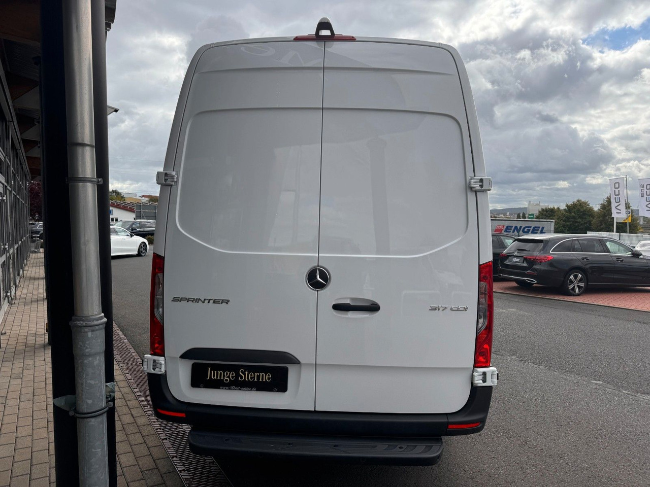 Mercedes-Benz Sprinter 317 CDI 4325 Klima 360 SHZ Schwing - Furgão: foto 5 Mercedes-Benz Sprinter 317 CDI 4325 Klima 360 SHZ Schwing - Furgão: foto 5