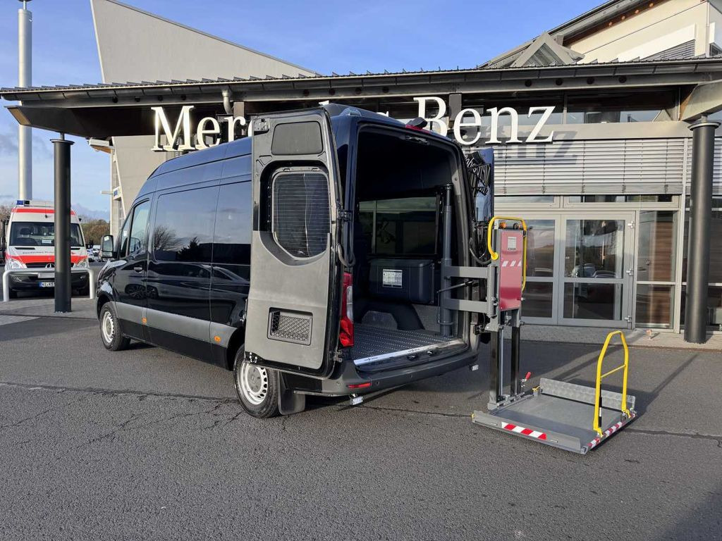 Mercedes-Benz Sprinter 317 CDI Rollstuhl-/Behinderten-Lift AMF Mercedes-Benz Sprinter 317 CDI Rollstuhl-/Behinderten-Lift AMF - Ambulância: foto 1 Mercedes-Benz Sprinter 317 CDI Rollstuhl-/Behinderten-Lift AMF Mercedes-Benz Sprinter 317 CDI Rollstuhl-/Behinderten-Lift AMF - Ambulância: foto 1