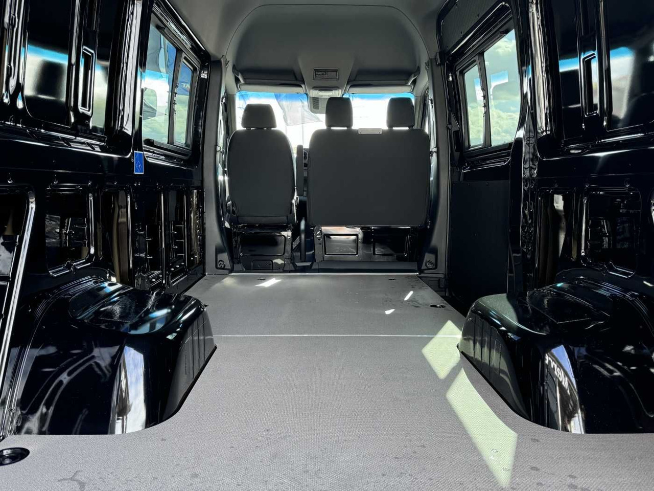 Furgão Mercedes-Benz Sprinter 517 CDI 3665 Klima Kamera AHK Warmluft: foto 7 Furgão Mercedes-Benz Sprinter 517 CDI 3665 Klima Kamera AHK Warmluft: foto 7