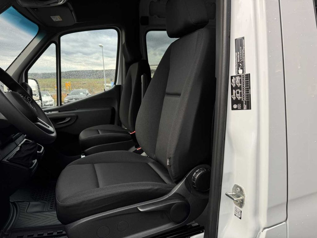 Furgão Mercedes-Benz Sprinter 517 CDI 4325 Kamera MBUX Klima: foto 8