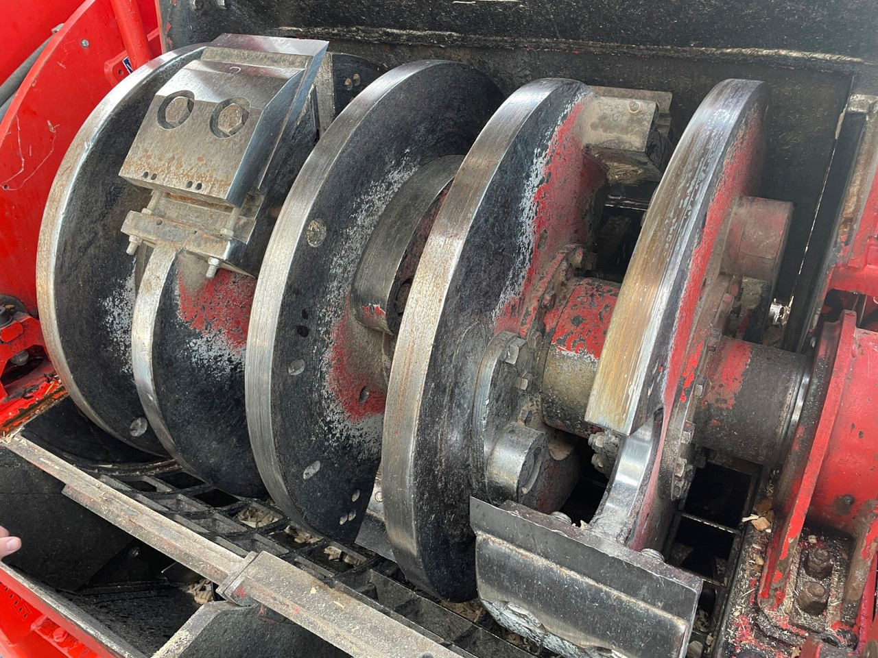 Locação financeira de  Mercedes-Benz TUROX 8x8 Eschlböck Biber 92 Holzhacker / 1.512h Mercedes-Benz TUROX 8x8 Eschlböck Biber 92 Holzhacker / 1.512h: foto 14