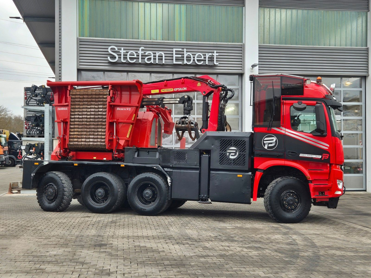 Locação financeira de  Mercedes-Benz TUROX 8x8 Eschlböck Biber 92 Holzhacker / 1.512h Mercedes-Benz TUROX 8x8 Eschlböck Biber 92 Holzhacker / 1.512h: foto 6