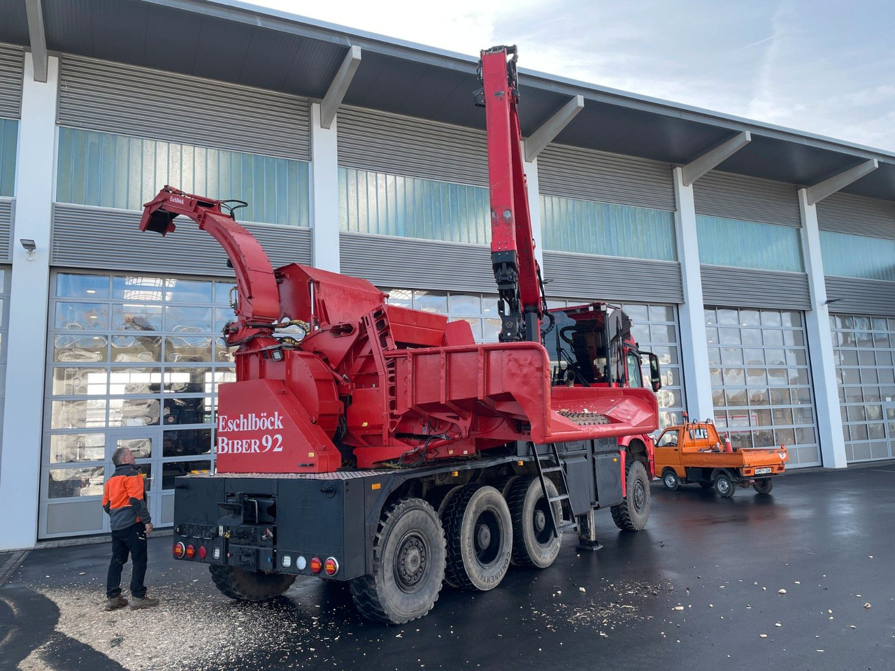Locação financeira de  Mercedes-Benz TUROX 8x8 Eschlböck Biber 92 Holzhacker / 1.512h Mercedes-Benz TUROX 8x8 Eschlböck Biber 92 Holzhacker / 1.512h: foto 11