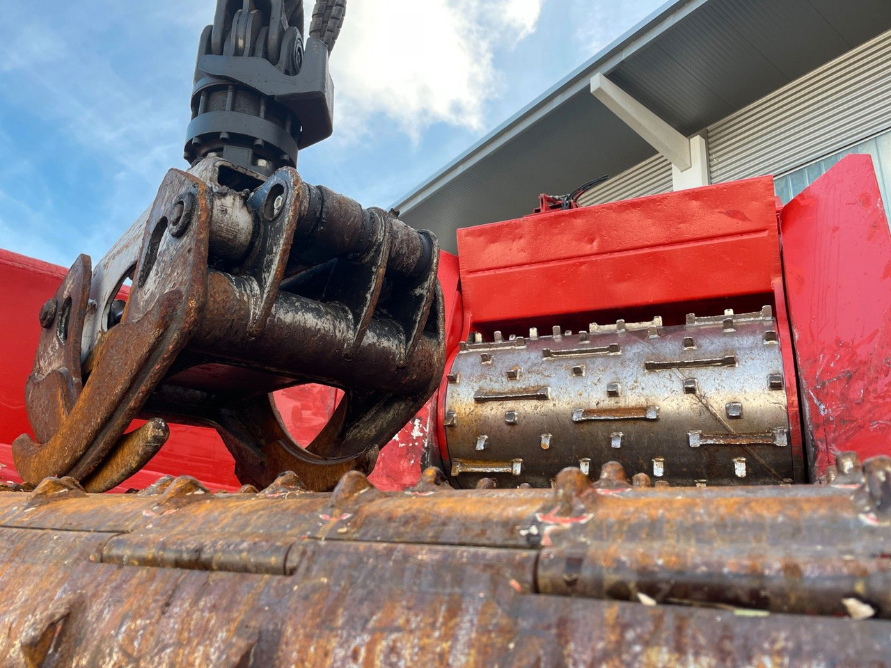 Locação financeira de  Mercedes-Benz TUROX 8x8 Eschlböck Biber 92 Holzhacker / 1.512h Mercedes-Benz TUROX 8x8 Eschlböck Biber 92 Holzhacker / 1.512h: foto 13