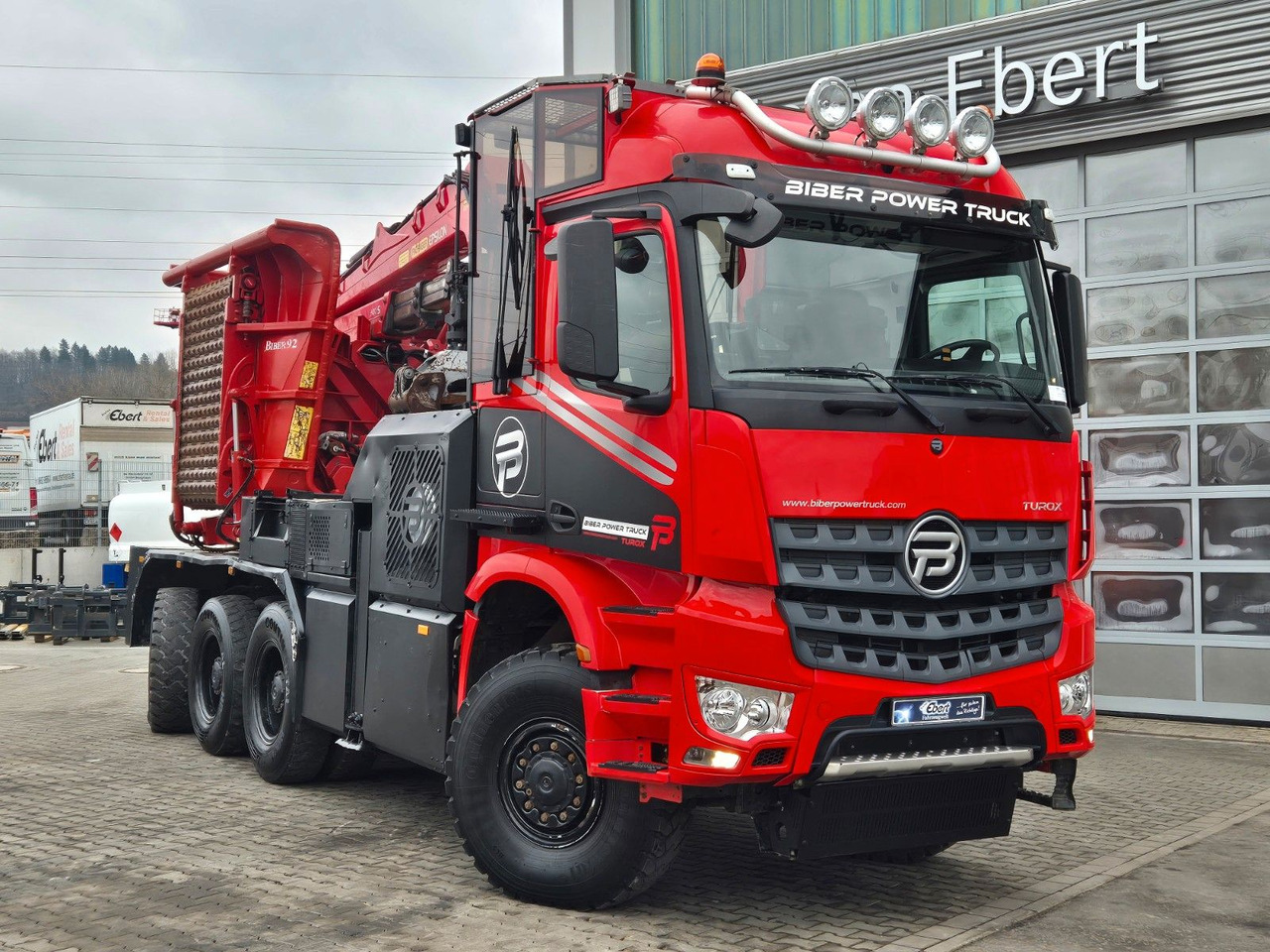 Mercedes-Benz TUROX 8x8 Eschlböck Biber 92 Holzhacker / 1.512h - Camião grua: foto 3 Mercedes-Benz TUROX 8x8 Eschlböck Biber 92 Holzhacker / 1.512h - Camião grua: foto 3