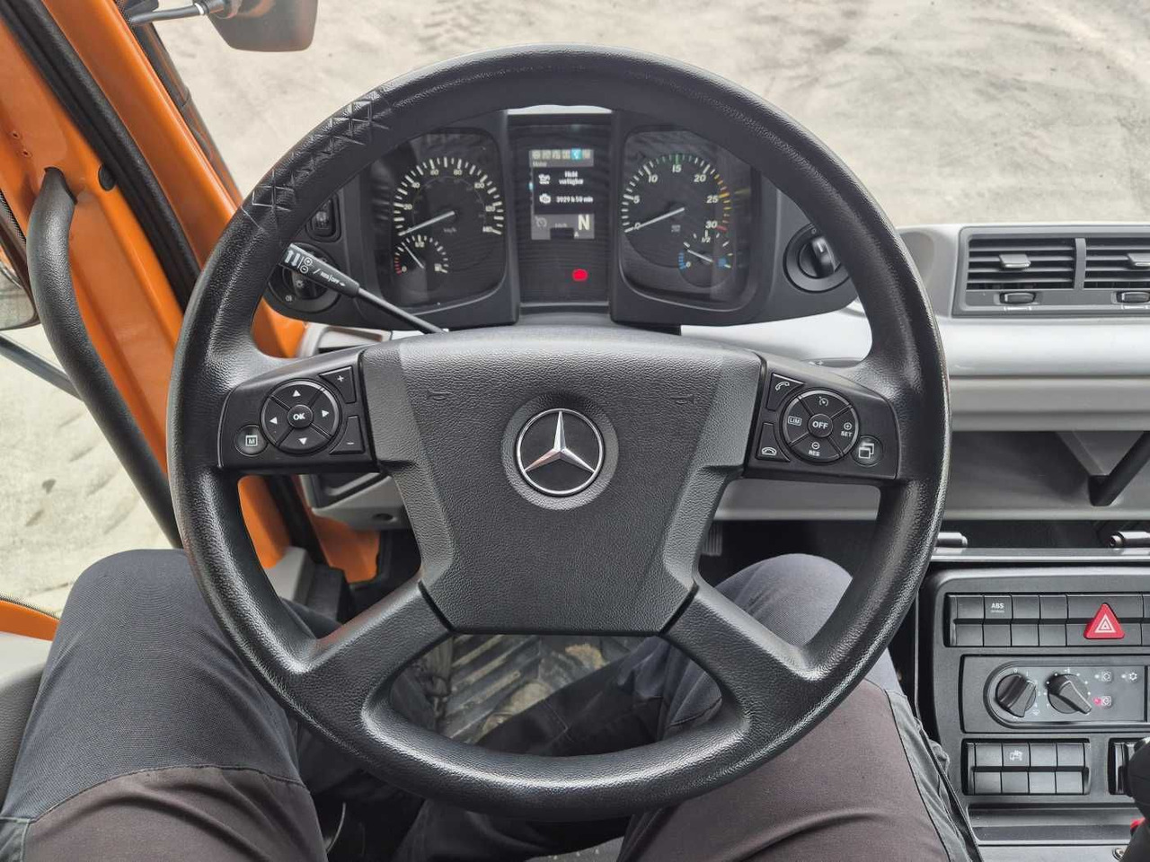 Camião basculante novo Mercedes-Benz Unimog U423 4x4 Hydrostat Zapfwelle: foto 12