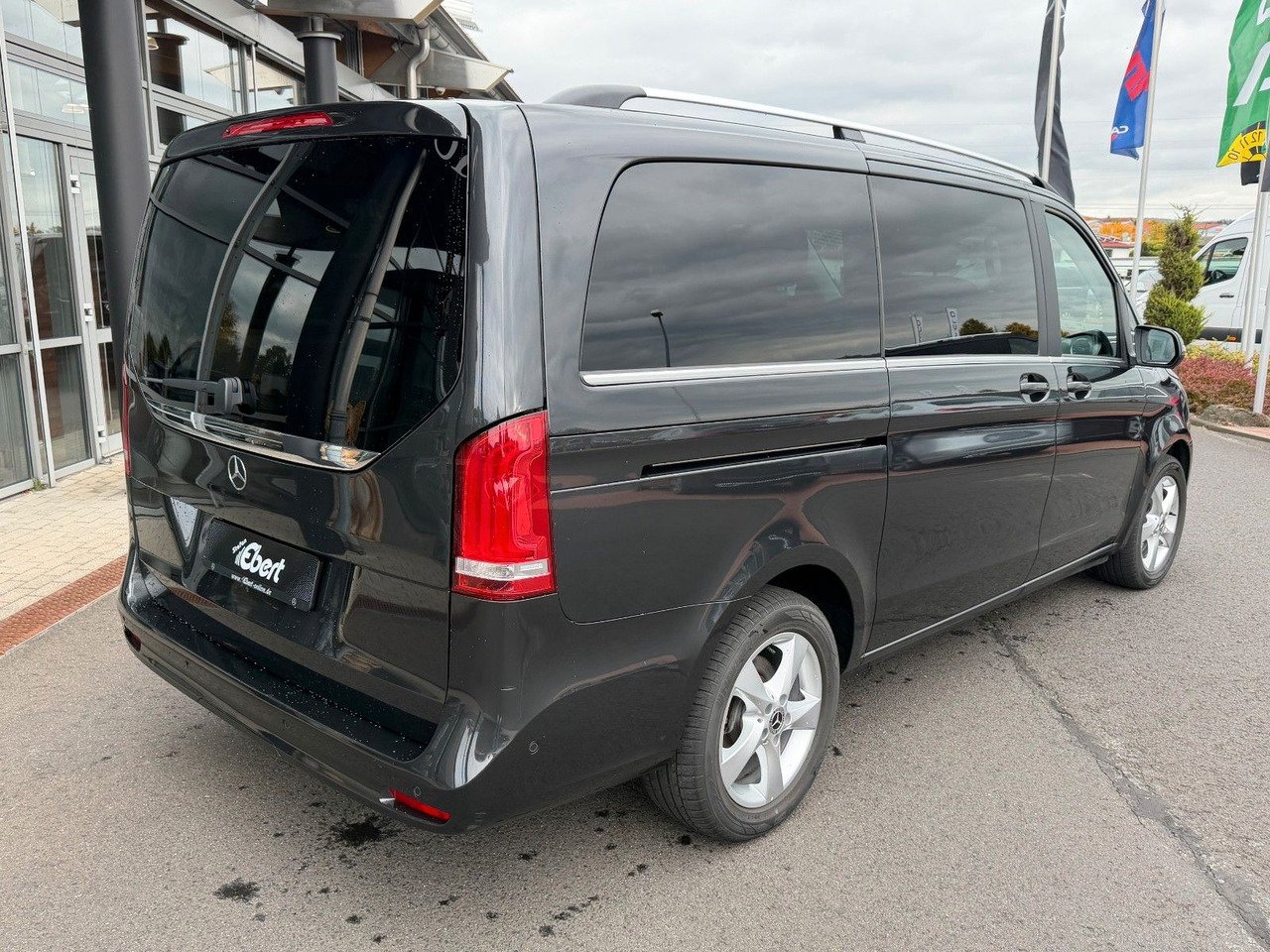 Mercedes-Benz V 250 AVANTGARDE ED AHK Tisch 6Sitze - Carrinha: foto 4 Mercedes-Benz V 250 AVANTGARDE ED AHK Tisch 6Sitze - Carrinha: foto 4