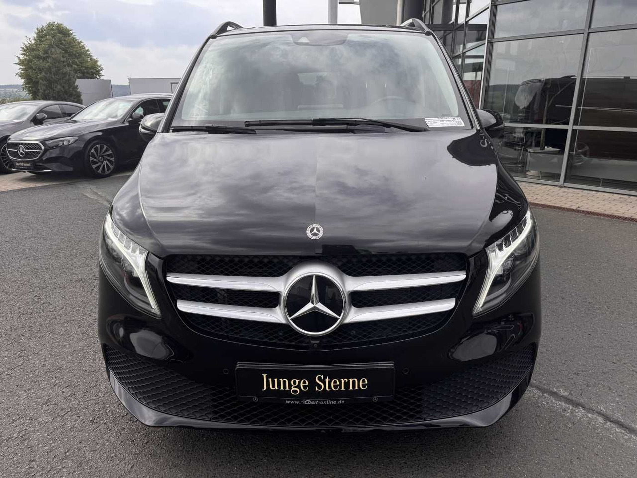 Mercedes-Benz V 300 d 4MATIC AVA 3430 AHK2,5 DISTRONIC 360 - Furgão de passageiros: foto 2 Mercedes-Benz V 300 d 4MATIC AVA 3430 AHK2,5 DISTRONIC 360 - Furgão de passageiros: foto 2