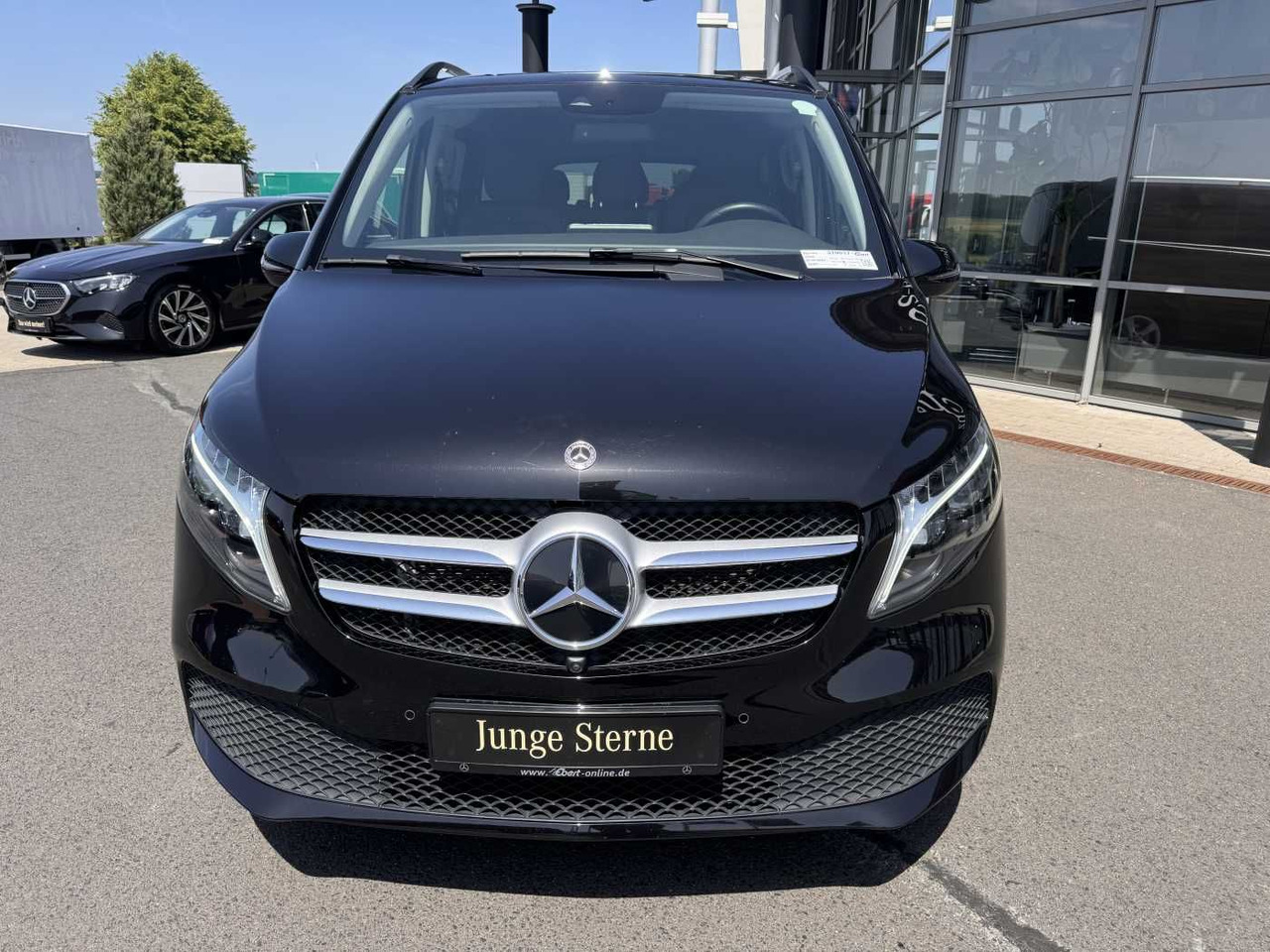 Mercedes-Benz V 300 d 4MATIC AVA 3430 AHK2,5 DISTRONIC 360 - Furgão de passageiros: foto 2 Mercedes-Benz V 300 d 4MATIC AVA 3430 AHK2,5 DISTRONIC 360 - Furgão de passageiros: foto 2