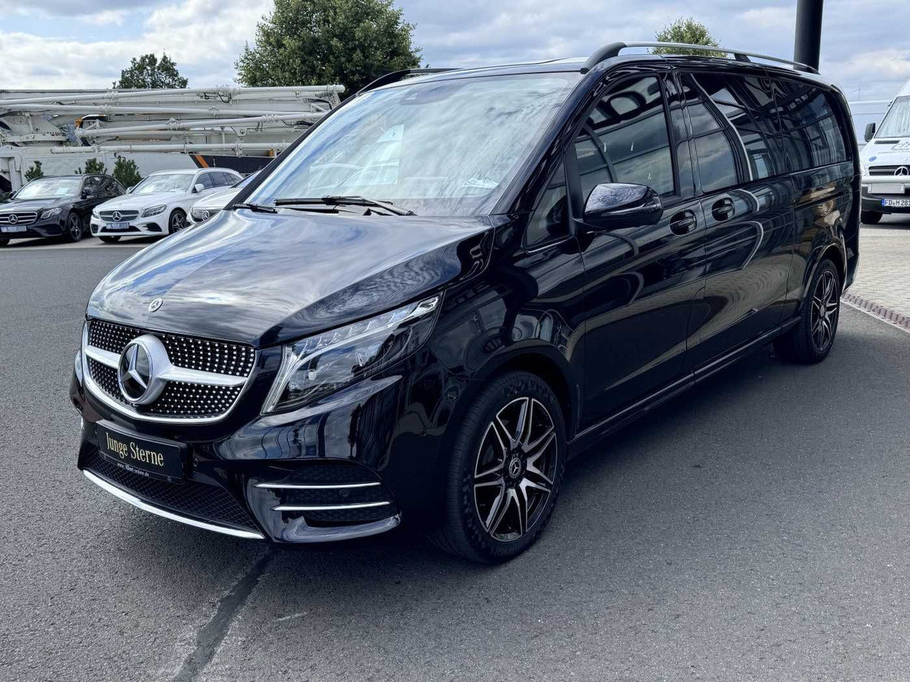 Mercedes-Benz V 300 d AVA AMG 4MATIC AIRMATIC Sitzklima el Tür - Automóvel: foto 3 Mercedes-Benz V 300 d AVA AMG 4MATIC AIRMATIC Sitzklima el Tür - Automóvel: foto 3