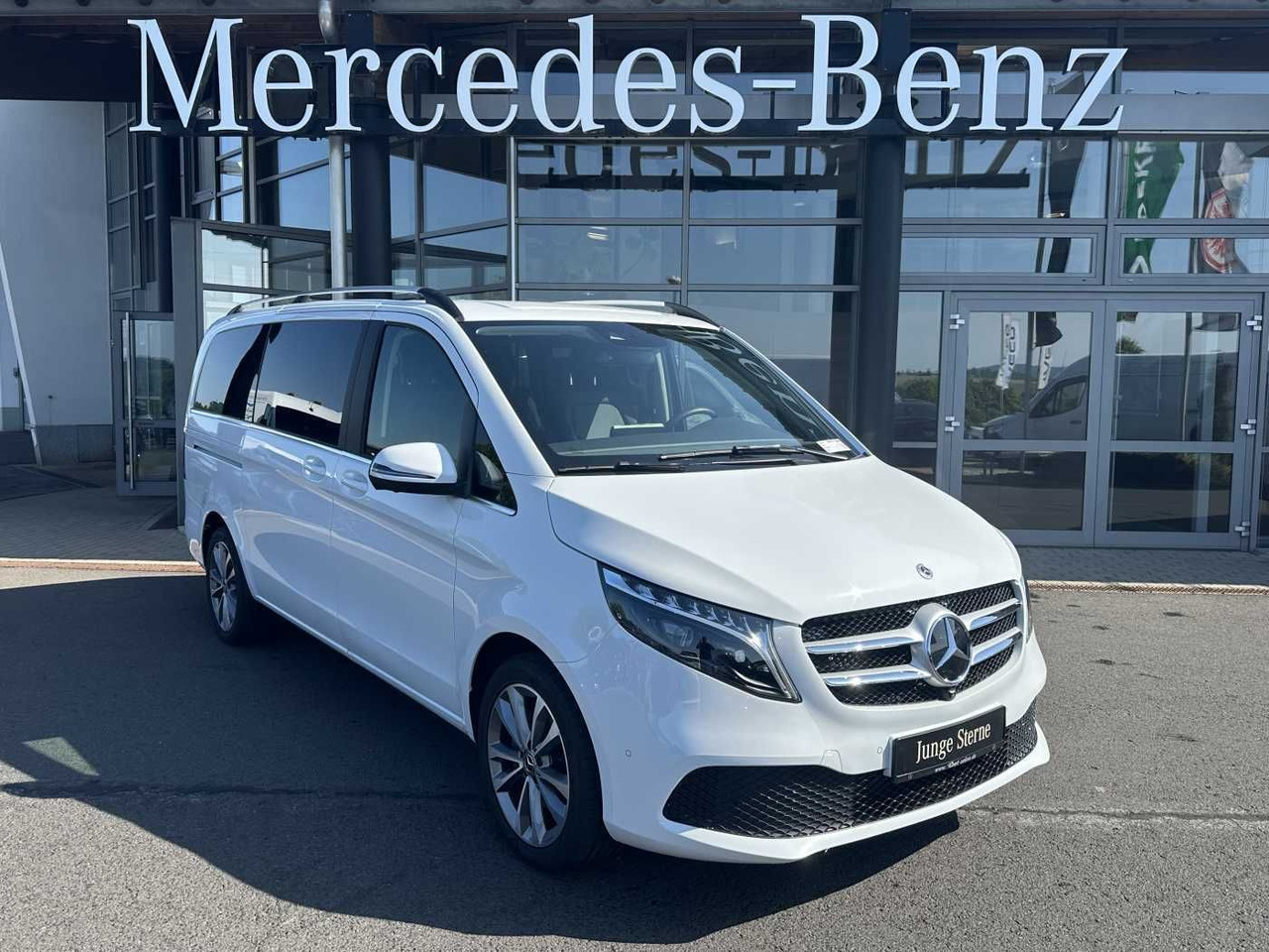 Mercedes-Benz V 300 d AVA ED 6Sitze Burmester 360Kamera el Tür - Automóvel: foto 1 Mercedes-Benz V 300 d AVA ED 6Sitze Burmester 360Kamera el Tür - Automóvel: foto 1