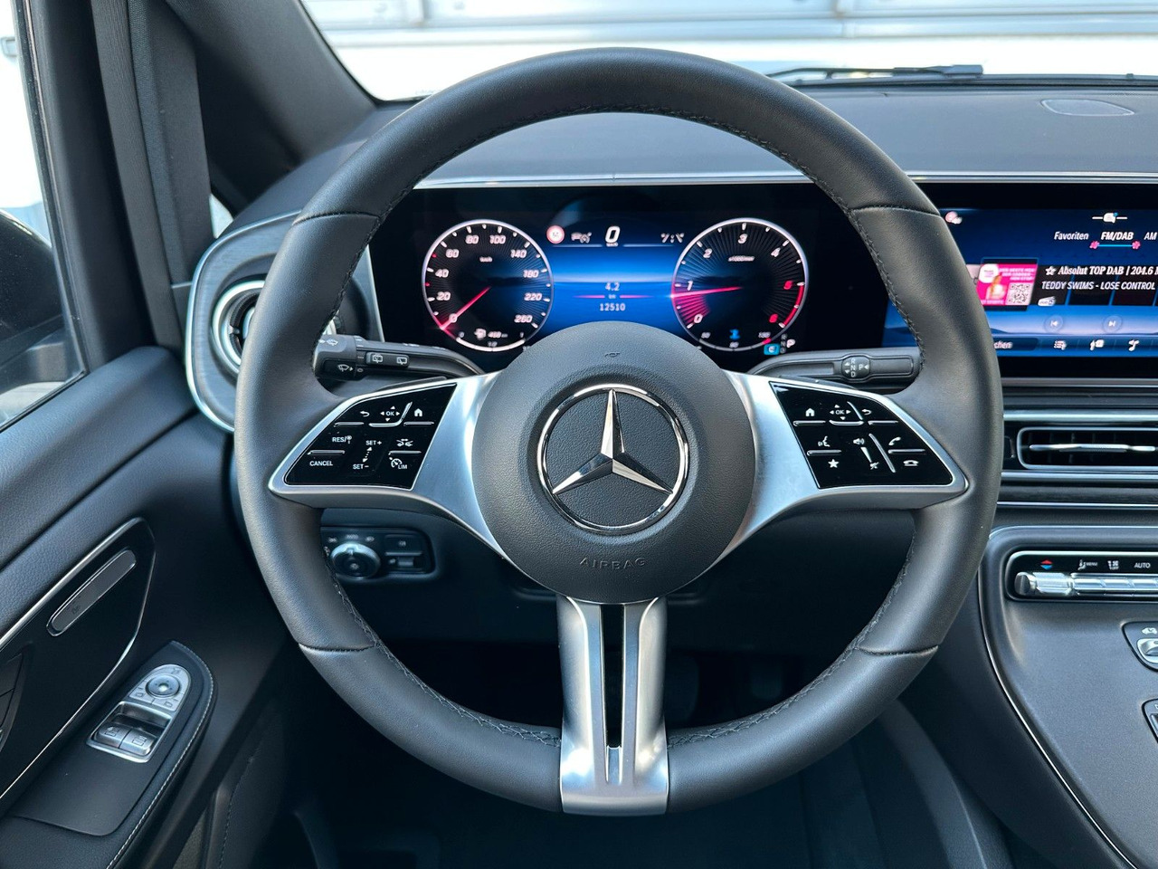 Carrinha Mercedes-Benz V 300 d AVANTGARDE Extralang 360Kamera Standheiz: foto 13
