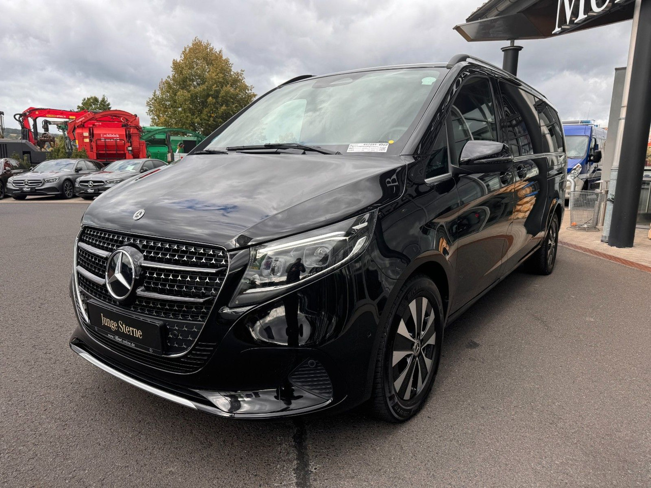 Mercedes-Benz V 300 d AVANTGARDE Extralang 360Kamera Standheiz - Carrinha: foto 3 Mercedes-Benz V 300 d AVANTGARDE Extralang 360Kamera Standheiz - Carrinha: foto 3