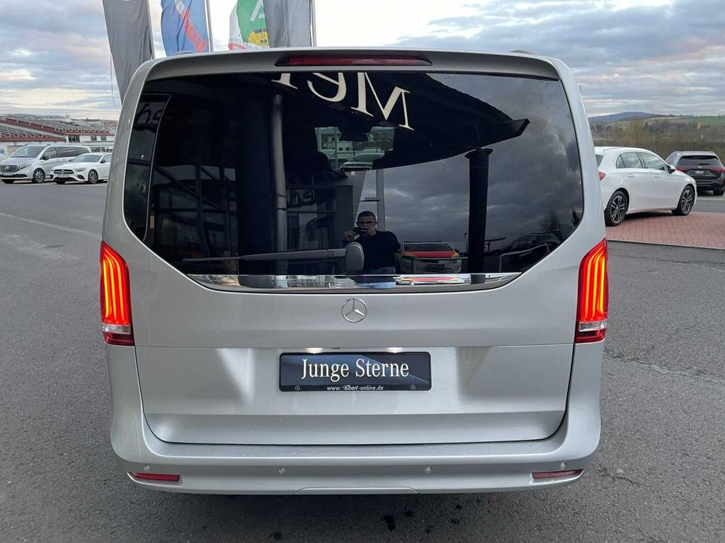 Mercedes-Benz V 300 d EXCLUSIVE ED AMG Panorama AHK2,5 DISTRON Mercedes-Benz V 300 d EXCLUSIVE ED AMG Panorama AHK2,5 DISTRON - Minibus, Furgão de passageiros: foto 4 Mercedes-Benz V 300 d EXCLUSIVE ED AMG Panorama AHK2,5 DISTRON Mercedes-Benz V 300 d EXCLUSIVE ED AMG Panorama AHK2,5 DISTRON - Minibus, Furgão de passageiros: foto 4