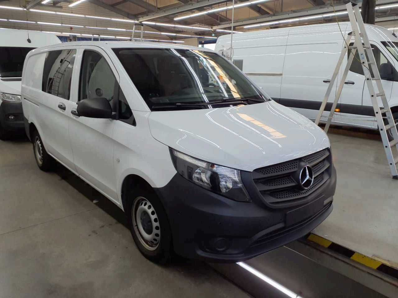 Mercedes-Benz Vito 114 CDI Mixto Klima Kamera Tempomat AHK - Furgão de passageiros, Carrinha cabine dupla: foto 3 Mercedes-Benz Vito 114 CDI Mixto Klima Kamera Tempomat AHK - Furgão de passageiros, Carrinha cabine dupla: foto 3
