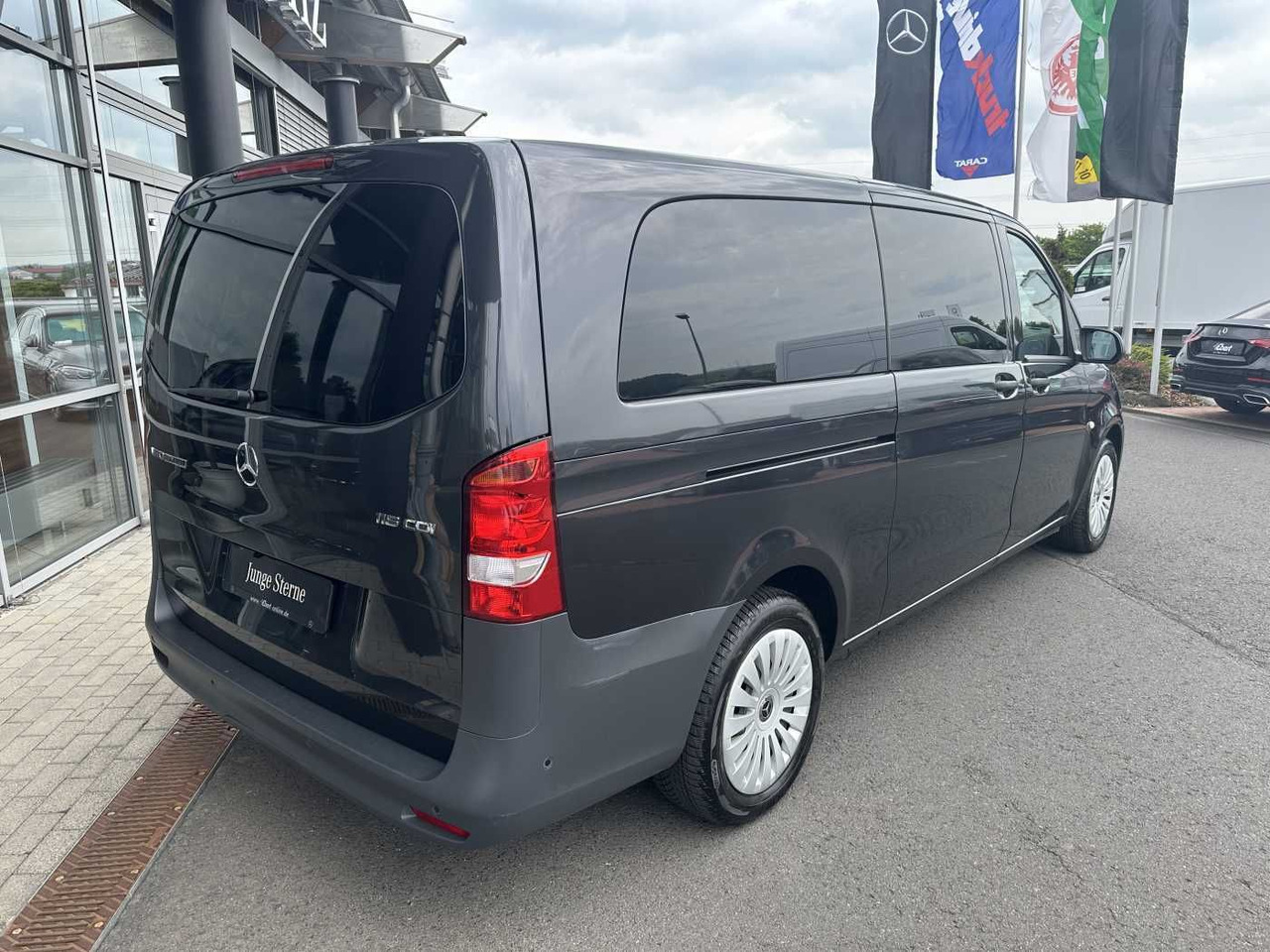 Mercedes-Benz Vito 116 CDI Tourer 3430 9G 2xKlima Kamera - Automóvel: foto 4 Mercedes-Benz Vito 116 CDI Tourer 3430 9G 2xKlima Kamera - Automóvel: foto 4