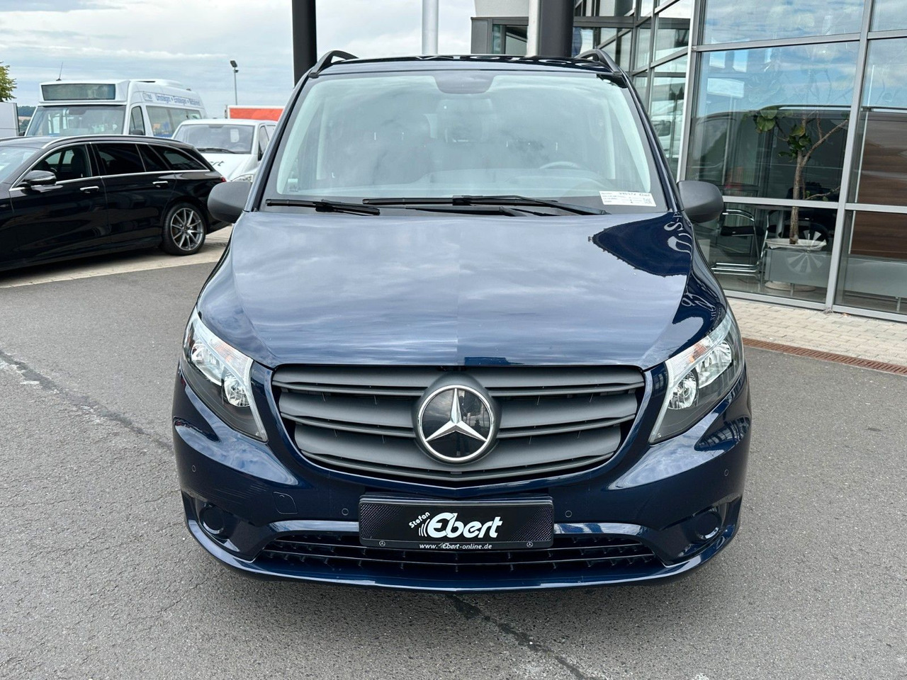 Mercedes-Benz Vito 116 CDI Tourer Pro Liege-Paket Panoramadach - Carrinha: foto 2 Mercedes-Benz Vito 116 CDI Tourer Pro Liege-Paket Panoramadach - Carrinha: foto 2