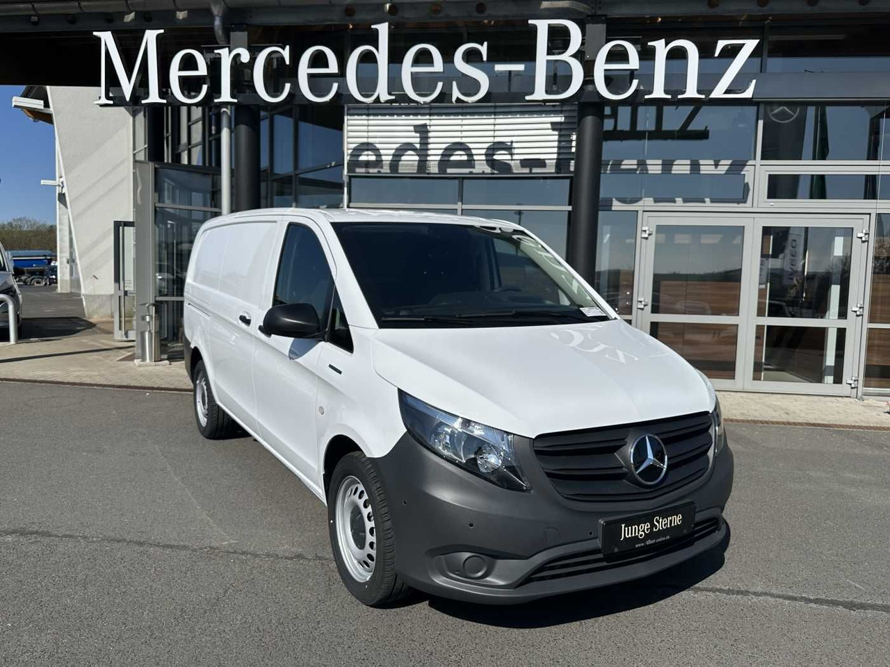 Mercedes-Benz eVito 112 Klima Kamera Audio 30 Sitzheiz Tempom. - Furgão compacto, Carrinha elétrica: foto 1 Mercedes-Benz eVito 112 Klima Kamera Audio 30 Sitzheiz Tempom. - Furgão compacto, Carrinha elétrica: foto 1
