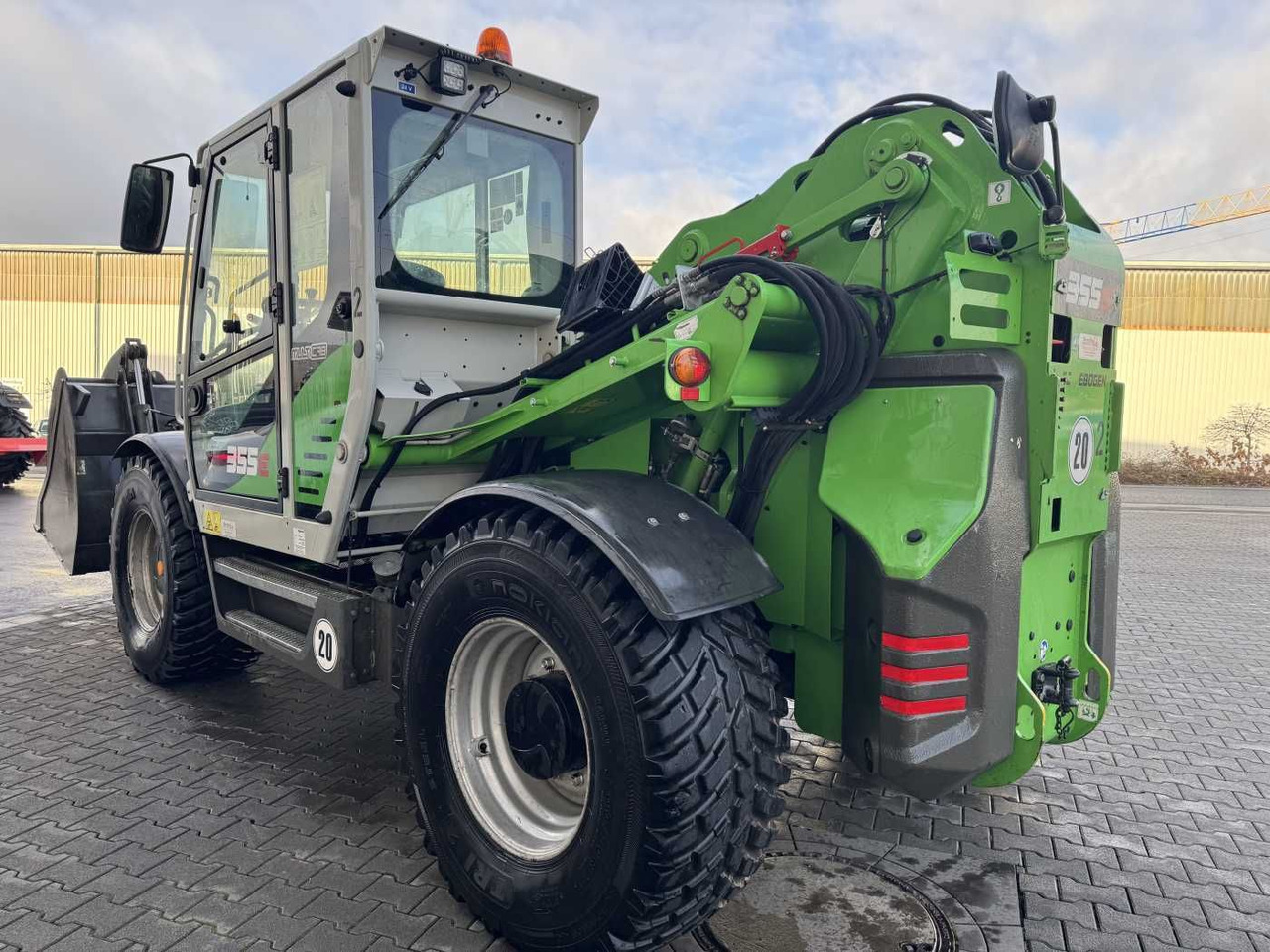 Sennebogen 355 E / Greifschaufel / nur 2.260h! - Pá carregadora de rodas: foto 5 Sennebogen 355 E / Greifschaufel / nur 2.260h! - Pá carregadora de rodas: foto 5
