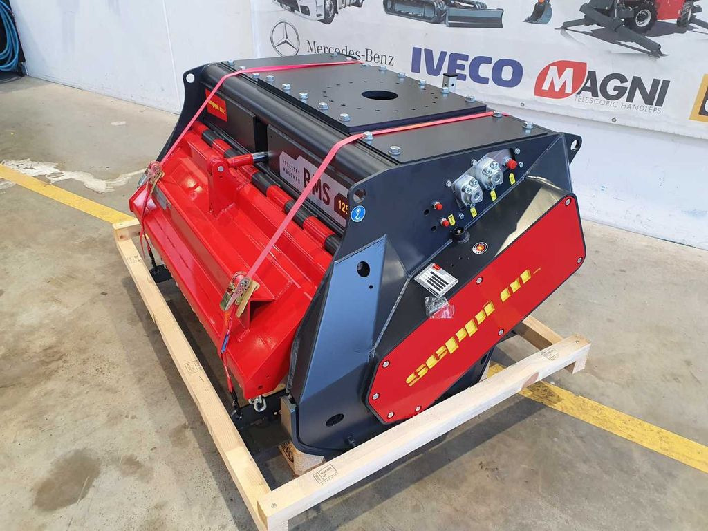 Seppi M. BMS 125 / 13-30t /Forstmulcher/lagernd! - Triturador florestal: foto 3 Seppi M. BMS 125 / 13-30t /Forstmulcher/lagernd! - Triturador florestal: foto 3
