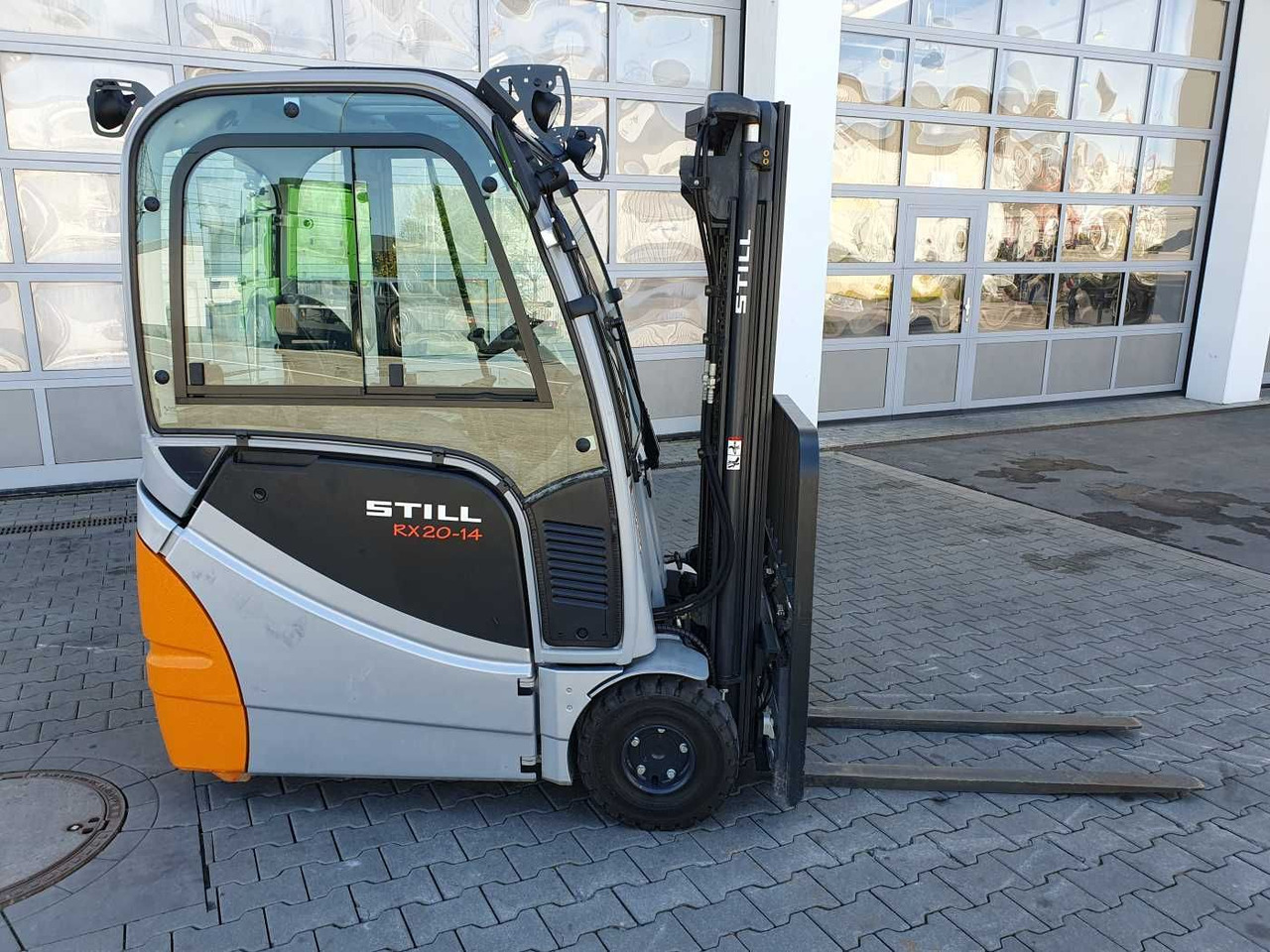 Still RX20-14 / 2016 / Triplex: 4.60m! / 271h / SS - Empilhador elétrico: foto 2 Still RX20-14 / 2016 / Triplex: 4.60m! / 271h / SS - Empilhador elétrico: foto 2