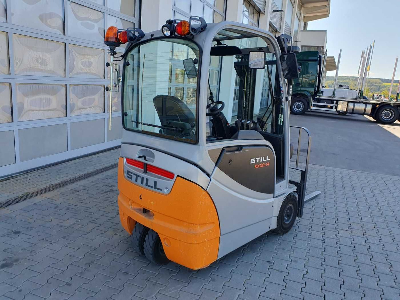 Still RX20-14 / 2023 / Triplex: 4.30m! / 100h! / SS - Empilhador elétrico: foto 3 Still RX20-14 / 2023 / Triplex: 4.30m! / 100h! / SS - Empilhador elétrico: foto 3