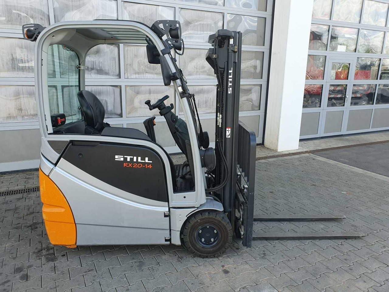 Still RX20-14 / 2025 / Triplex: 4.30m! / 751h! / SS - Empilhador elétrico: foto 2 Still RX20-14 / 2025 / Triplex: 4.30m! / 751h! / SS - Empilhador elétrico: foto 2