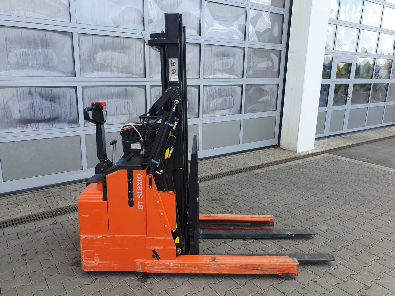 Toyota RWE 120 / Schubmaststapler / Duplex:2.9m / 257h! - Stacker: foto 3 Toyota RWE 120 / Schubmaststapler / Duplex:2.9m / 257h! - Stacker: foto 3