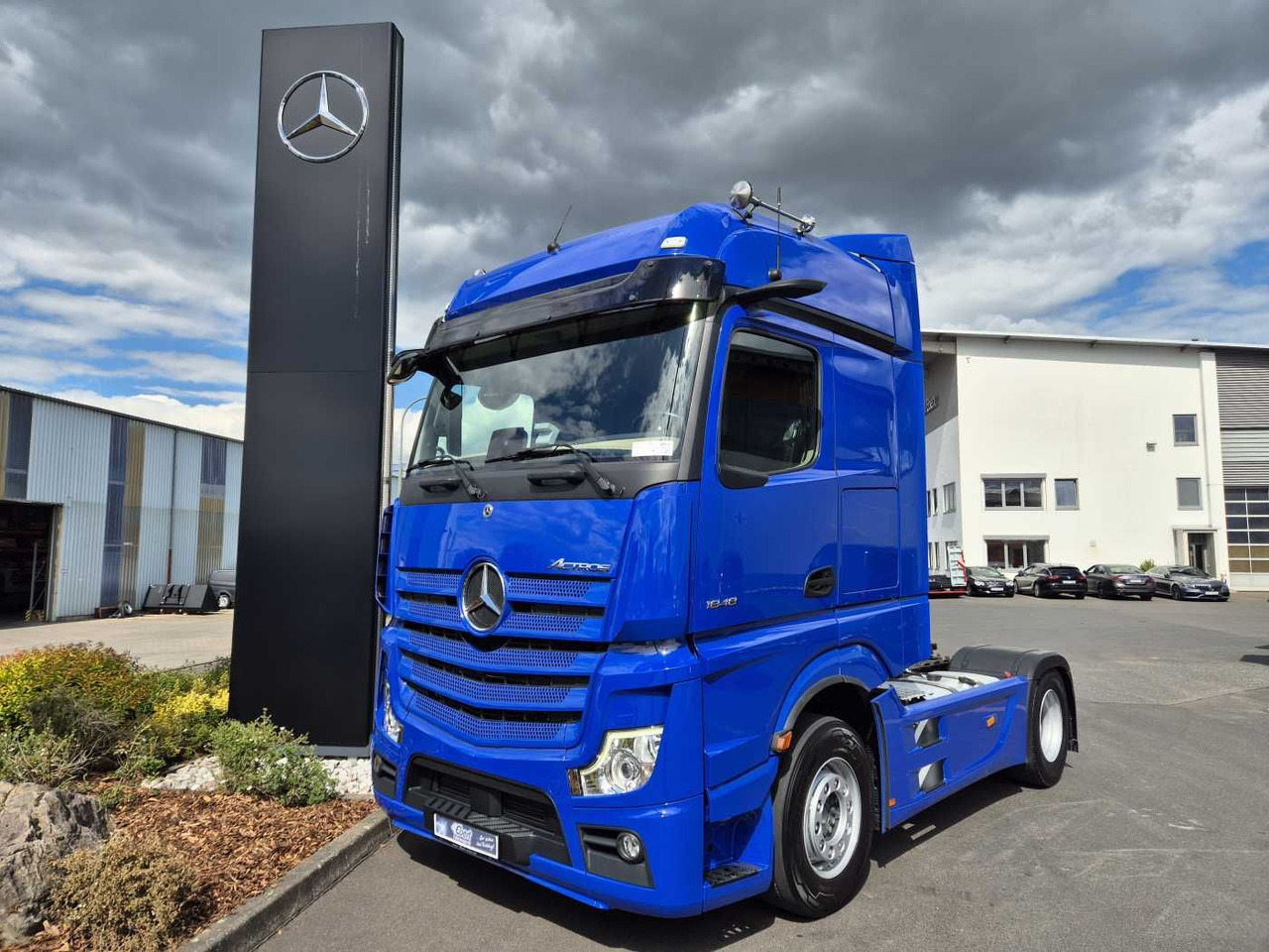 Mercedes-Benz Actros 1848 LS Retarder Standklima MirrorCam Big - Tractor: foto 1 Mercedes-Benz Actros 1848 LS Retarder Standklima MirrorCam Big - Tractor: foto 1