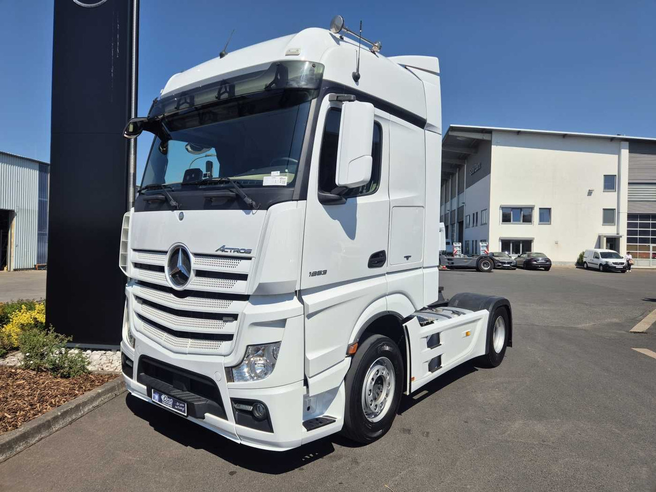 Mercedes-Benz Actros 1853 LS BigSpace Retarder Standklima HPEB - Tractor: foto 2 Mercedes-Benz Actros 1853 LS BigSpace Retarder Standklima HPEB - Tractor: foto 2