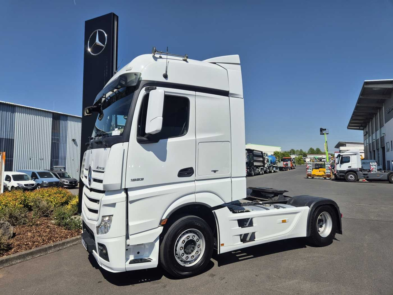 Mercedes-Benz Actros 1853 LS BigSpace Retarder Standklima HPEB - Tractor: foto 4 Mercedes-Benz Actros 1853 LS BigSpace Retarder Standklima HPEB - Tractor: foto 4