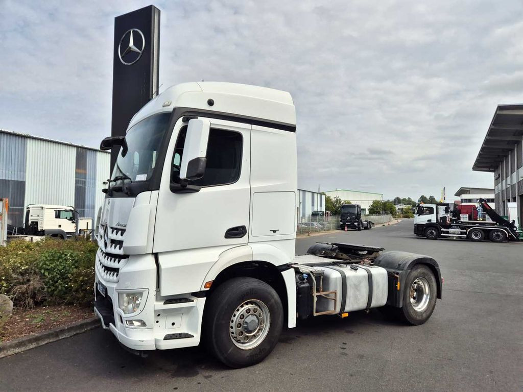 Mercedes-Benz Arocs 1845 LS 4x4 HAD Retarder Hydraulik Navi Mercedes-Benz Arocs 1845 LS 4x4 HAD Retarder Hydraulik Navi - Tractor: foto 2 Mercedes-Benz Arocs 1845 LS 4x4 HAD Retarder Hydraulik Navi Mercedes-Benz Arocs 1845 LS 4x4 HAD Retarder Hydraulik Navi - Tractor: foto 2