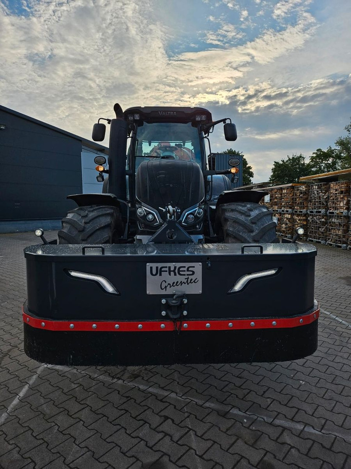 Valtra S374 / nur: 1.980h! / 06.2017 / Holzhacker - Estilhaçadora de madeira: foto 4 Valtra S374 / nur: 1.980h! / 06.2017 / Holzhacker - Estilhaçadora de madeira: foto 4