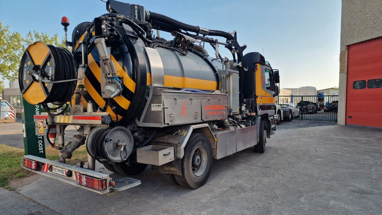 Mercedes-Benz Actros 18-40 - Caminhão limpa fossa: foto 4 Mercedes-Benz Actros 18-40 - Caminhão limpa fossa: foto 4