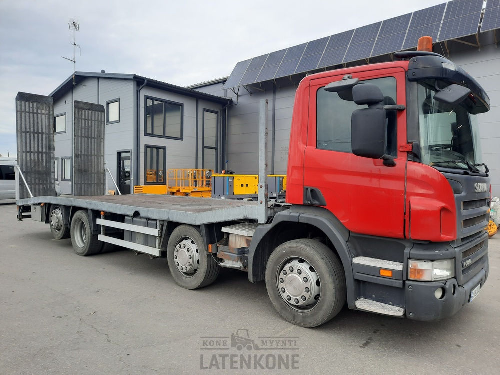 Scania P380 8x2 koneenkuljetusauto - Camião transporte de veículos: foto 2 Scania P380 8x2 koneenkuljetusauto - Camião transporte de veículos: foto 2
