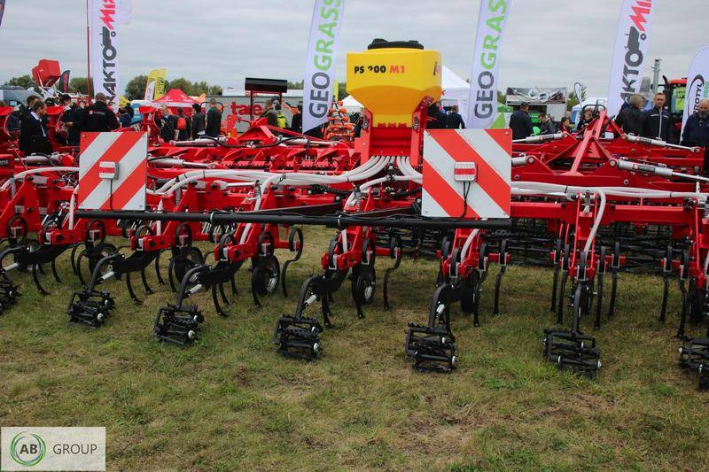 Awemak DRAGON TP 9 hydraulic folding inter-row cultivator - Maquina para lavrar a terra: foto 1 Awemak DRAGON TP 9 hydraulic folding inter-row cultivator - Maquina para lavrar a terra: foto 1
