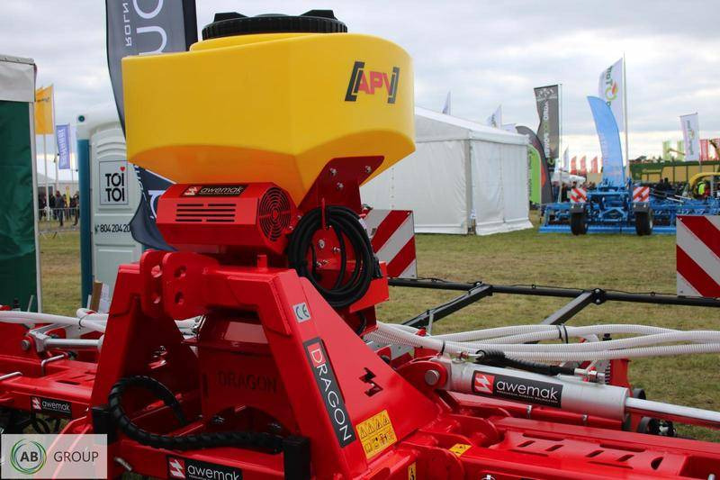 Awemak DRAGON TP 9 hydraulic folding inter-row cultivator - Maquina para lavrar a terra: foto 4 Awemak DRAGON TP 9 hydraulic folding inter-row cultivator - Maquina para lavrar a terra: foto 4