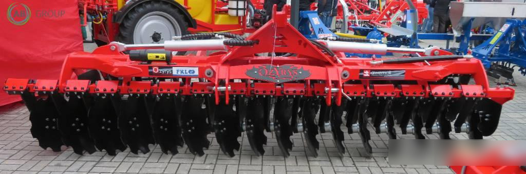 Awemak hydraulic folding disc harrow Ozyrys BTH40, 4 m - Grades de discos: foto 1 Awemak hydraulic folding disc harrow Ozyrys BTH40, 4 m - Grades de discos: foto 1