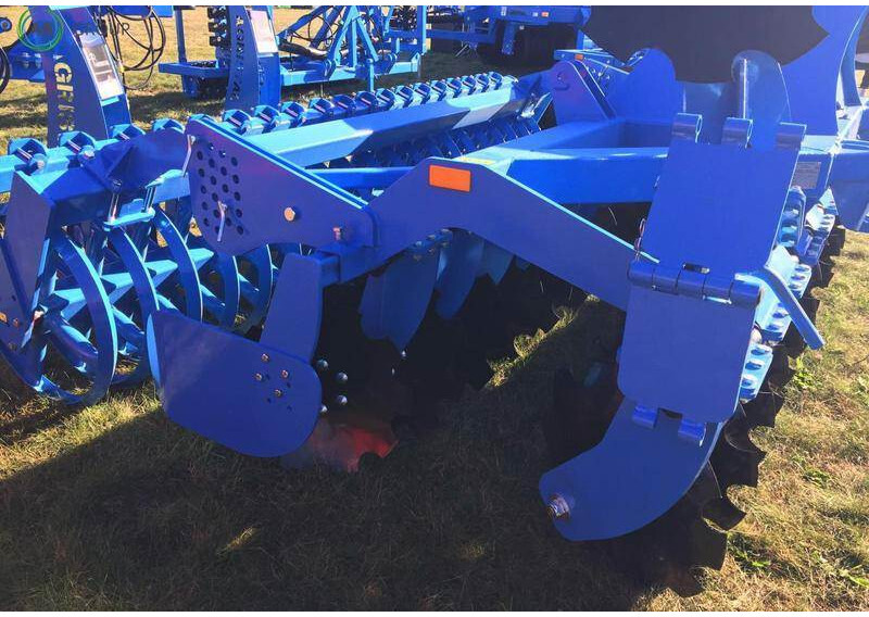 BRONA talerzowa 3 m Agristal BT - Grades de discos: foto 3 BRONA talerzowa 3 m Agristal BT - Grades de discos: foto 3