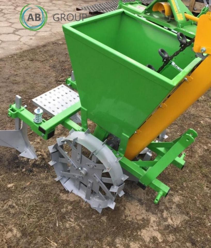 Bomet single-row potato planter Gemini S 239/2 - Semeador de batatas: foto 2 Bomet single-row potato planter Gemini S 239/2 - Semeador de batatas: foto 2